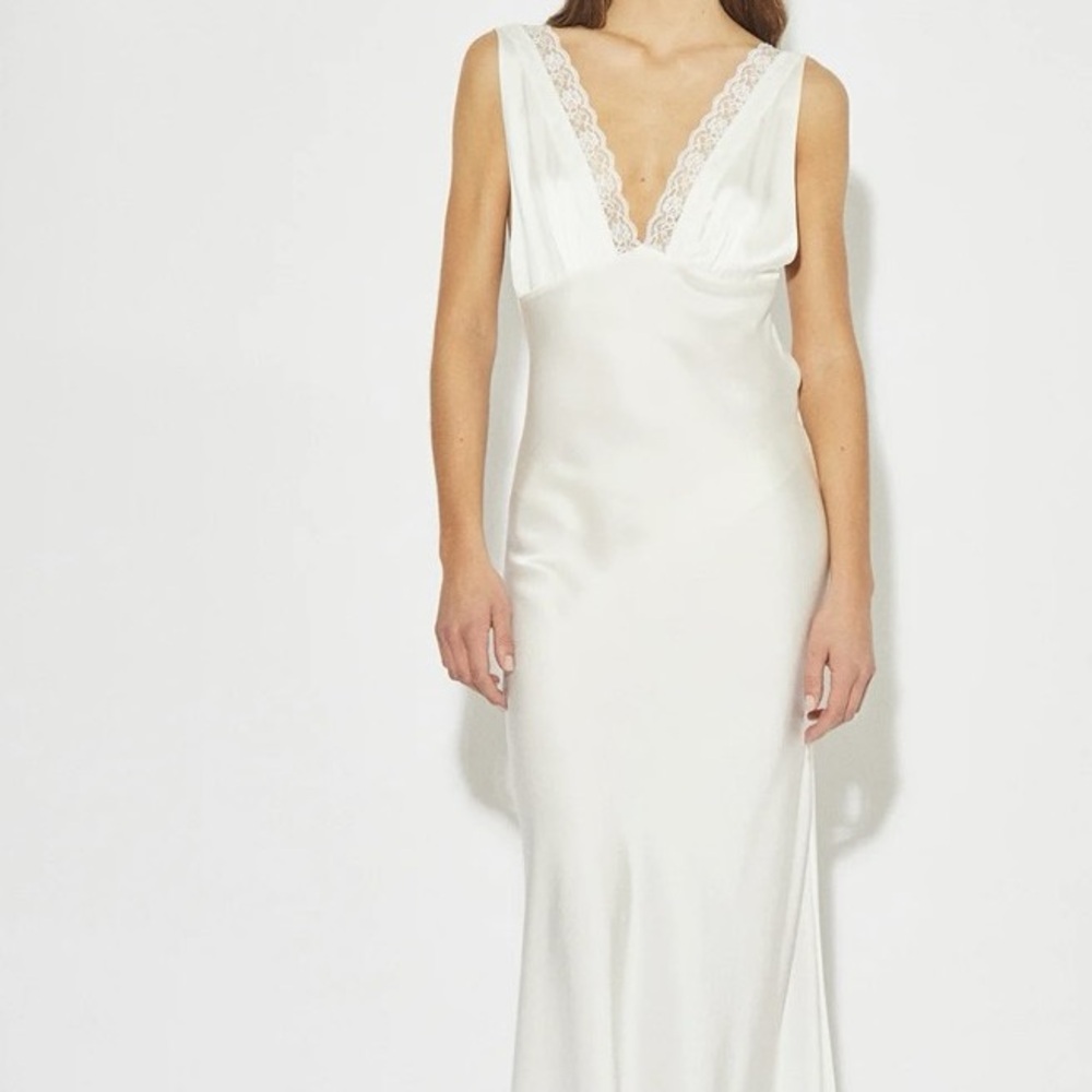 Elegant White Maxi Dress